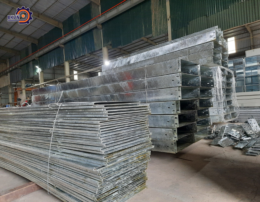 Khả năng chịu tải của máng cáp mạ kẽm nhúng nóng tốt hơn, độ bền hơn hẳn với các loại chất liệu khác.