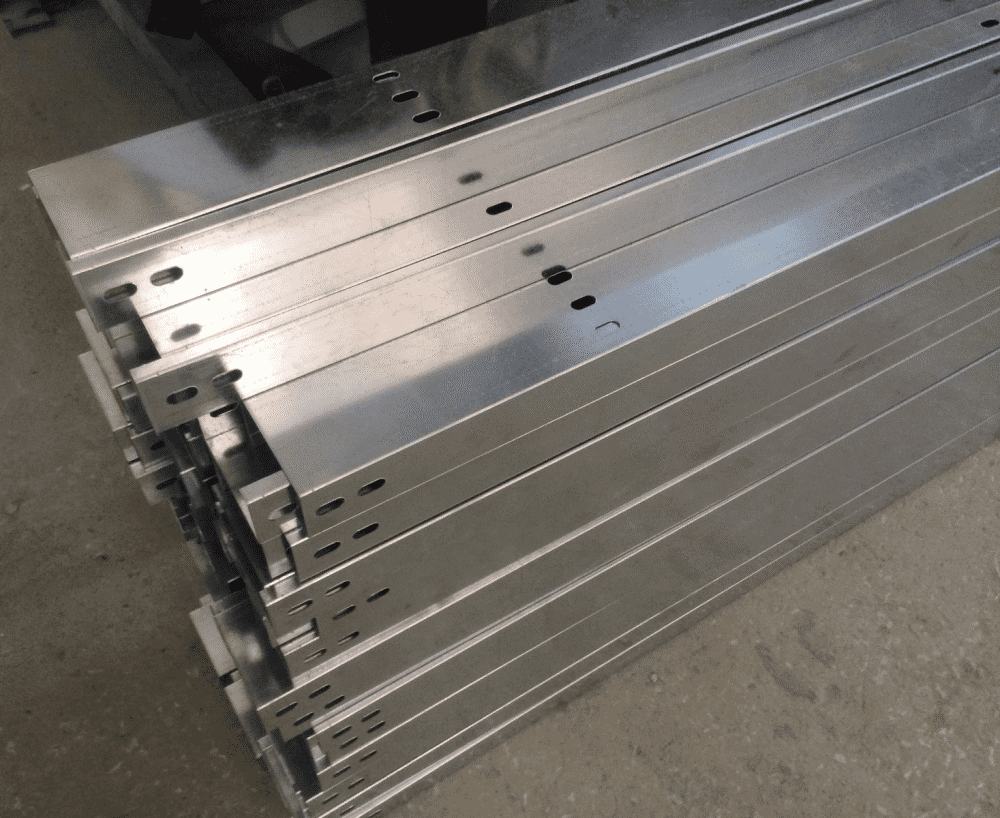 Sản xuất thang máng cáp inox cho thị trường thang máng cáp hcm Sản xuất thang máng cáp inox cho thị trường HCM