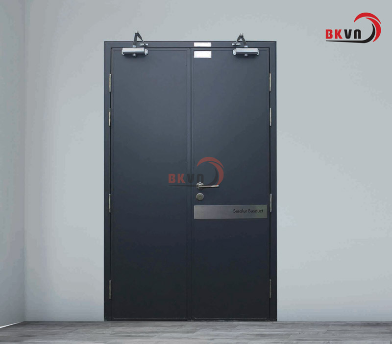 Mẫu cửa thép chống cháy 2 cánh đều mỗi cánh mở 1 chiều của BK DOOR