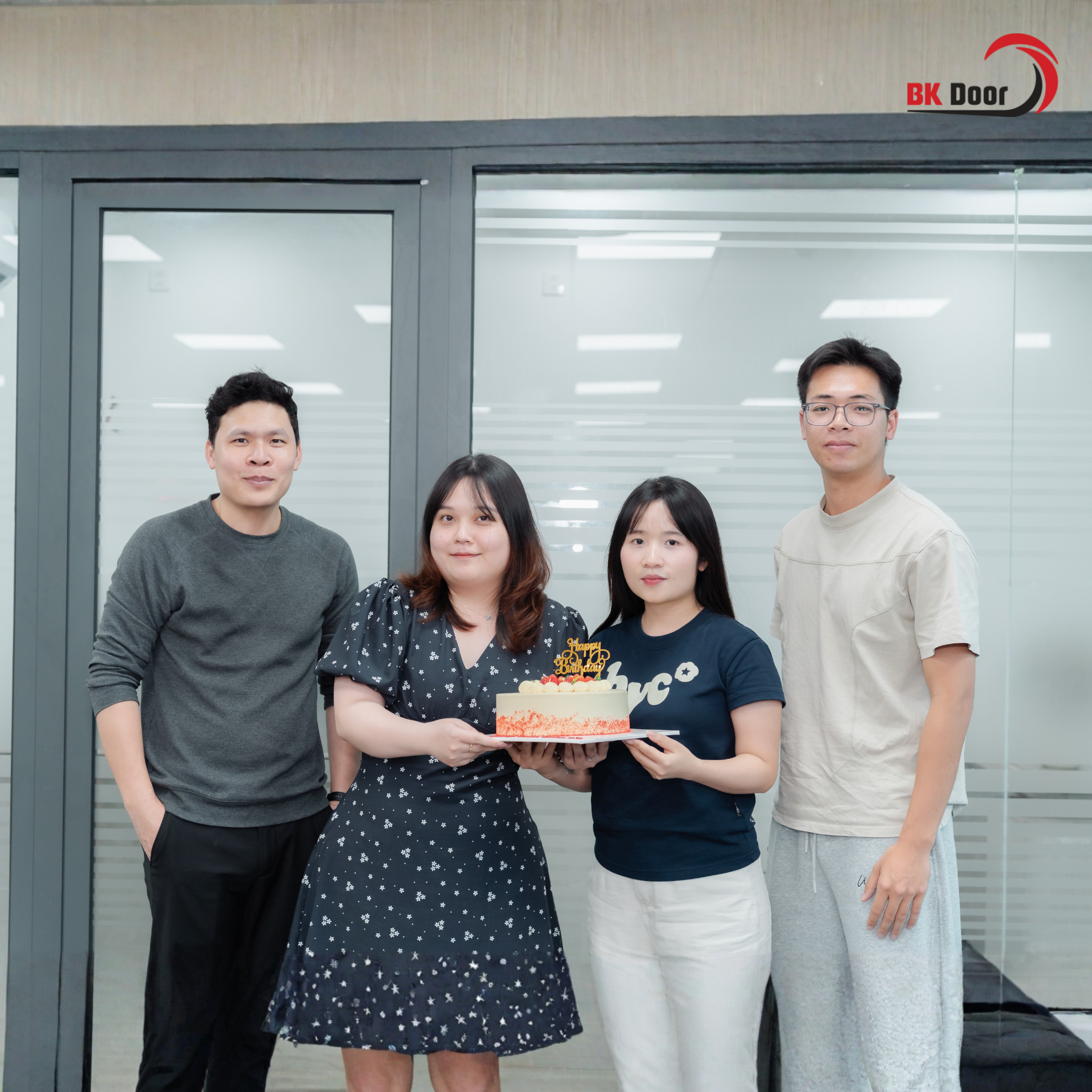 Các thành viên có sinh nhật tháng 3