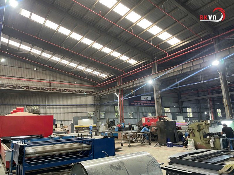 Dây chuyền sản xuất cửa BK DOOR tại nhà máy Bách Khoa Việt Nam