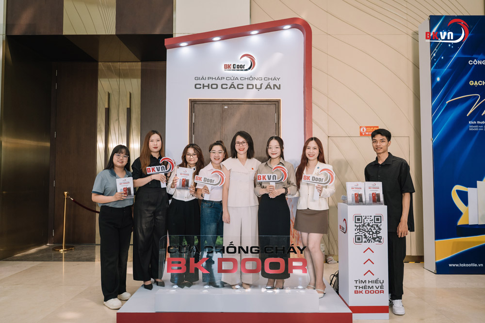 Đội ngũ nhận sự BKVN khu vực miền Nam cùng Ban lãnh đạo