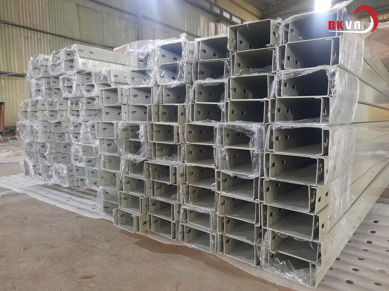 Ống gió chờ xuất xưởng tại Bách Khoa Việt Nam