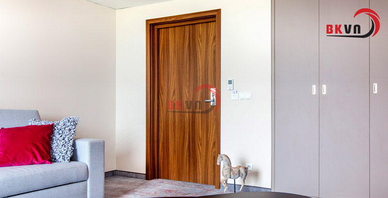Cửa thép vân gỗ căn hộ tăng khả năng chống trộm tốt hơn