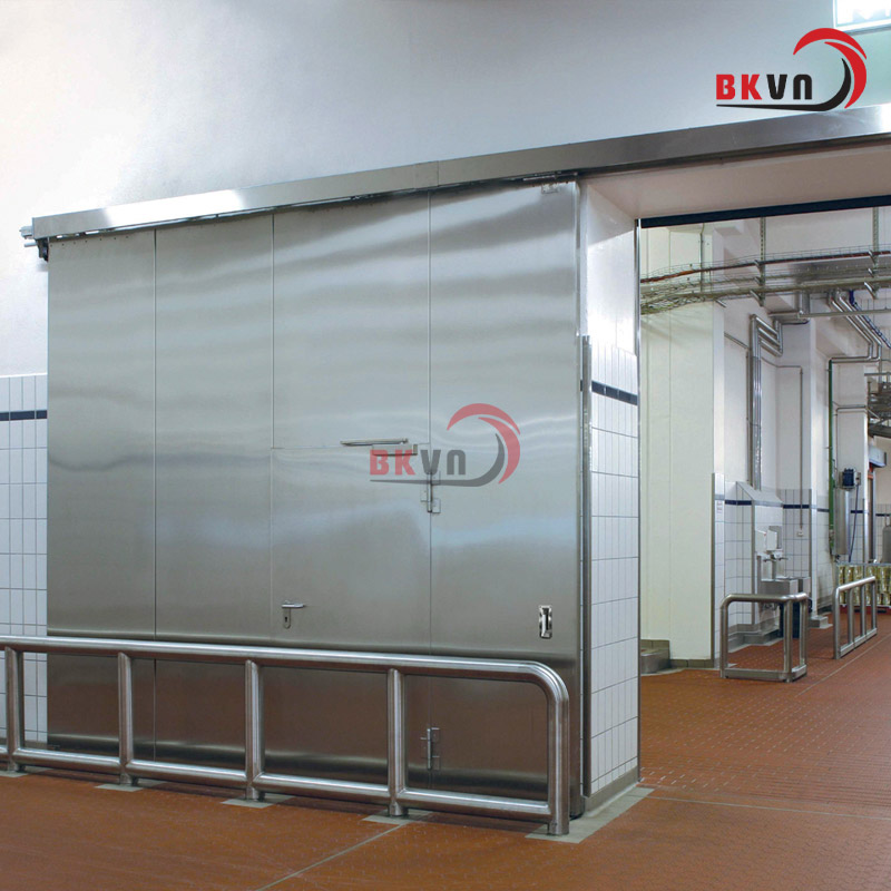 Cửa trượt chống cháy có hệ thống ray trượt và bánh xe chuyên dụng